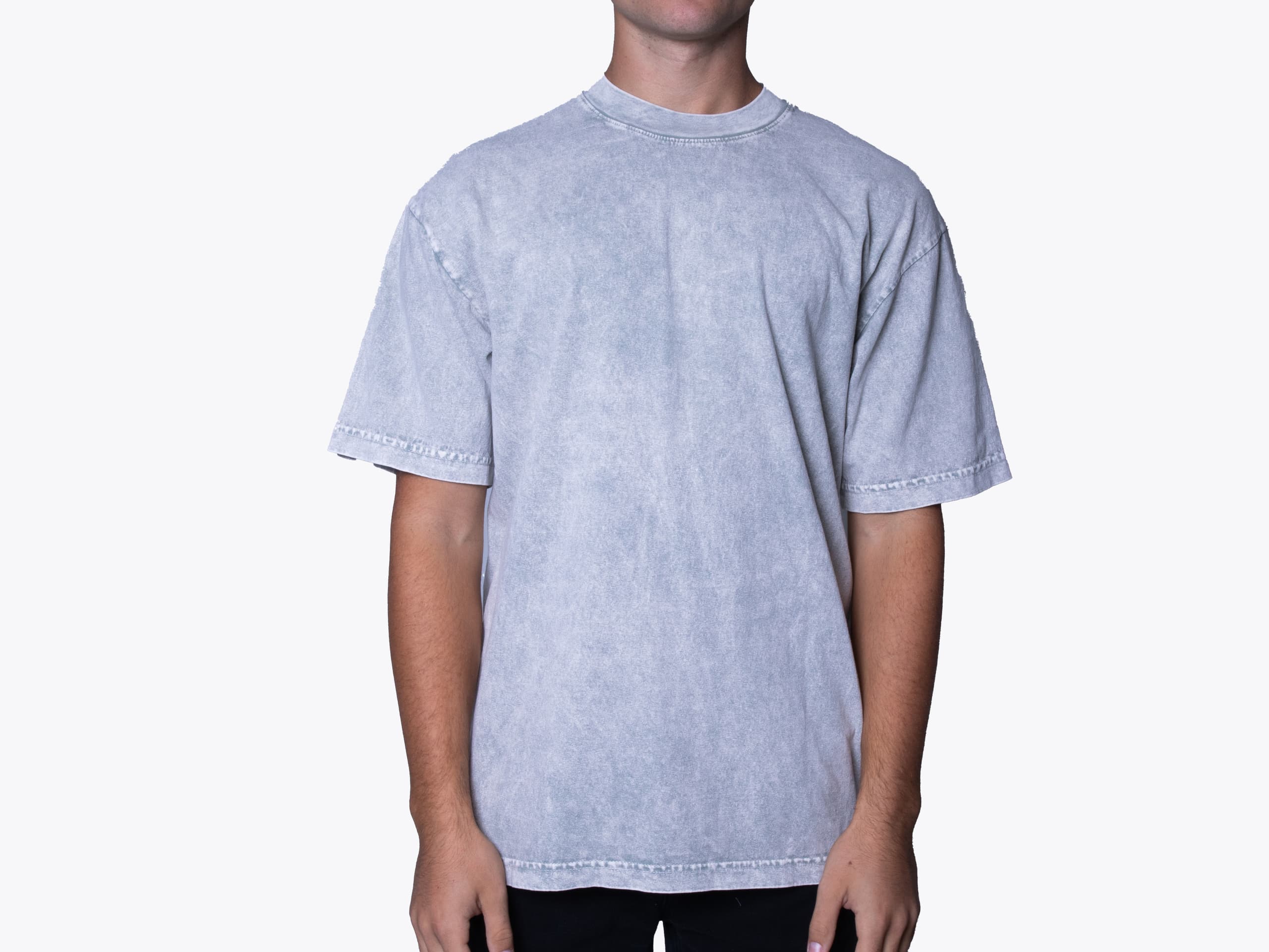 Los Angeles Apparel 1801MW Unisex Short Sleeve Mineral Wash Tee in Ice Grey (model:male, size:medium, view:front)